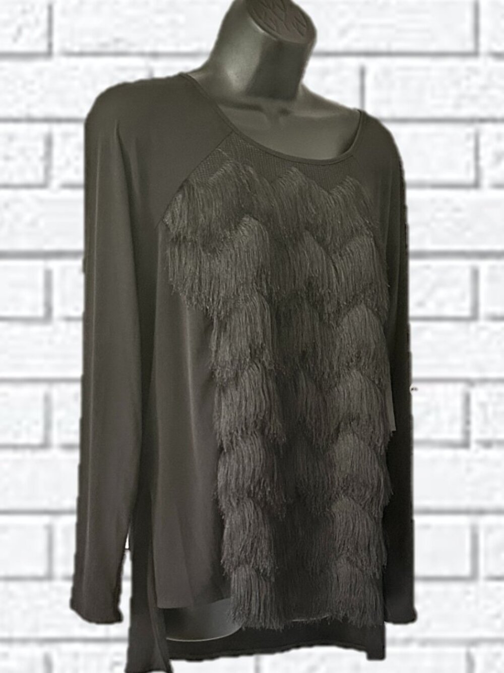 I 🩷 Ronson | Front Fringe Accented Long Sleeve Top